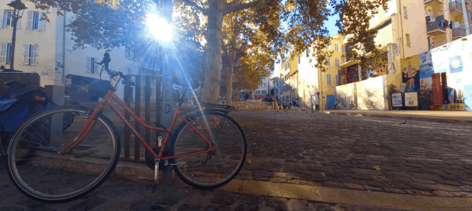 Marseille: Half-Day City Highlights Guided Walking Tour - What to Bring