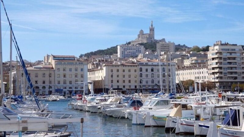 Marseille : Local Neighborhoods Guided Walking Tour - Exploring Marseilles Hidden Gems