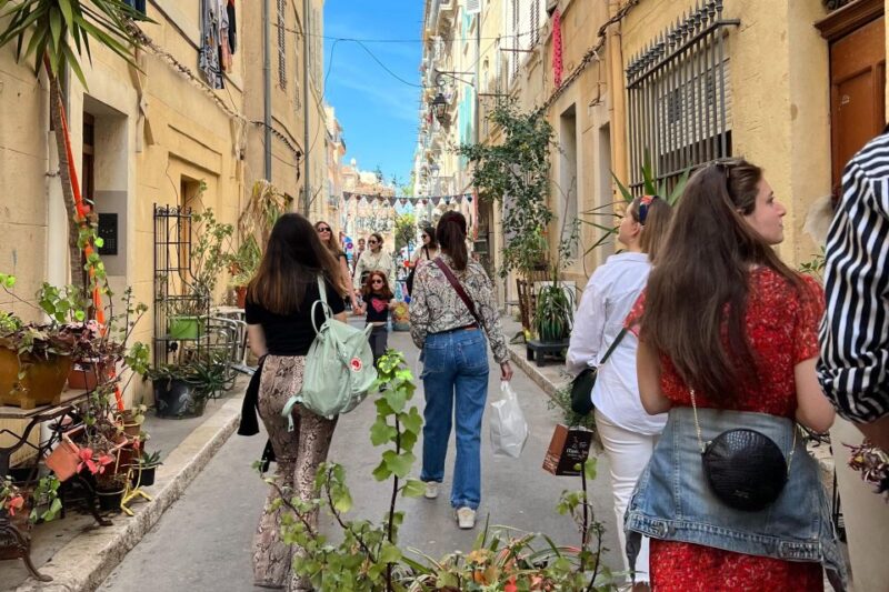 Marseille: No-Diet Club Local Food Tasting and Walking Tour - Meeting Point and Participants