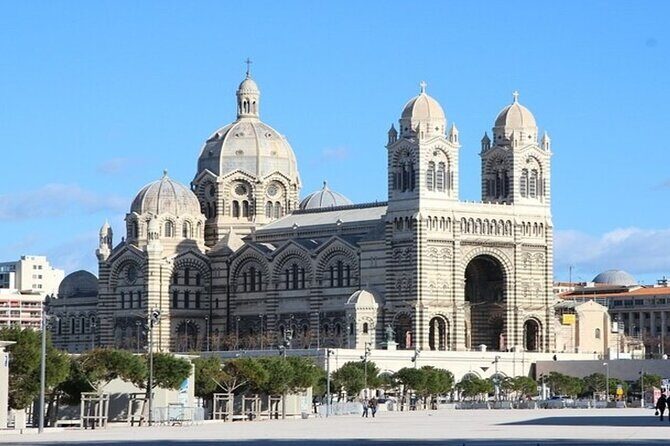 Marseille Old Port And Panier District Walking Tour - Key Points