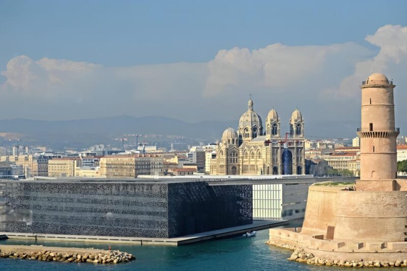 Marseille: Old Port to Cité Radieuse Rooftop Tuk-Tuk Tour - Key Attractions