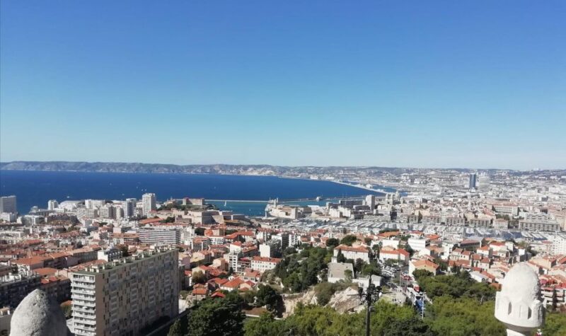 Marseille: Panier & Notre-Dame De La Garde Half-Day Tour - Exploring Le Panier
