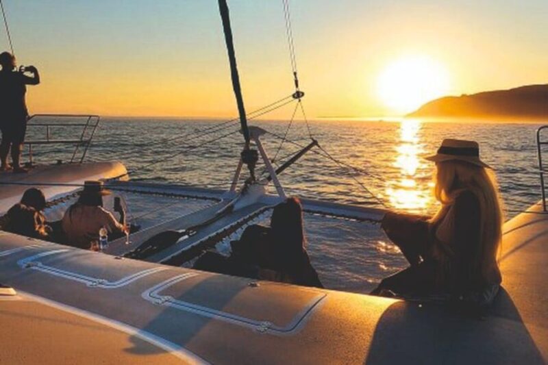 Marseille: Sunset Catamaran Cruise, Dinner & Drinks - Preparing for the Cruise