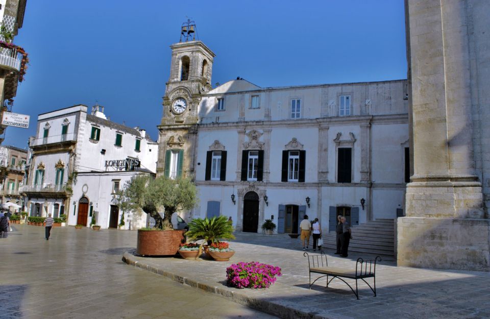 Martina Franca: Baroque and Rococo Architecture Walking Tour - Gate Santo Stefano: Architectural Masterpiece