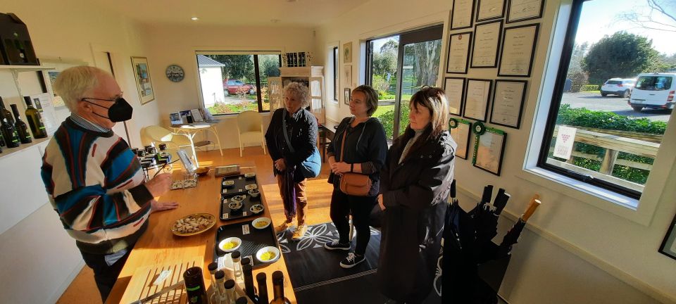 Martinborough Wine and Food Tour With Lunch From Wellington - Customer Reviews