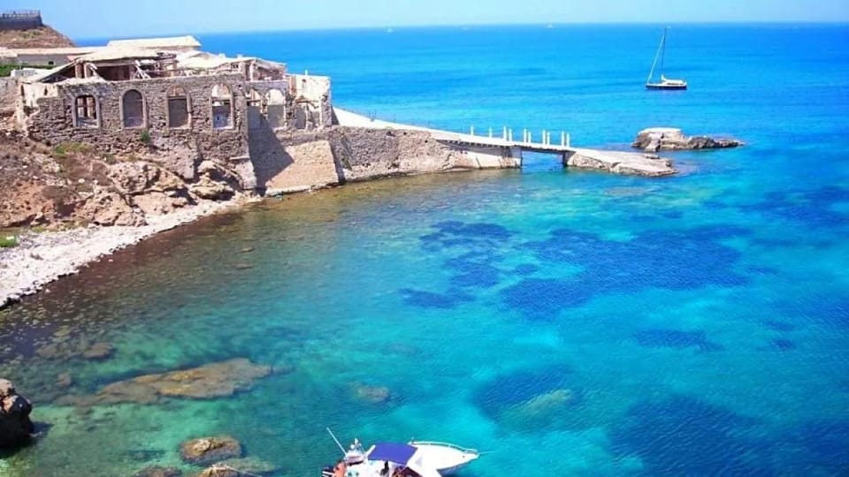 Marzamemi- Vendicari- Portopalo: Boat Tour With Aperitif - Tour Features