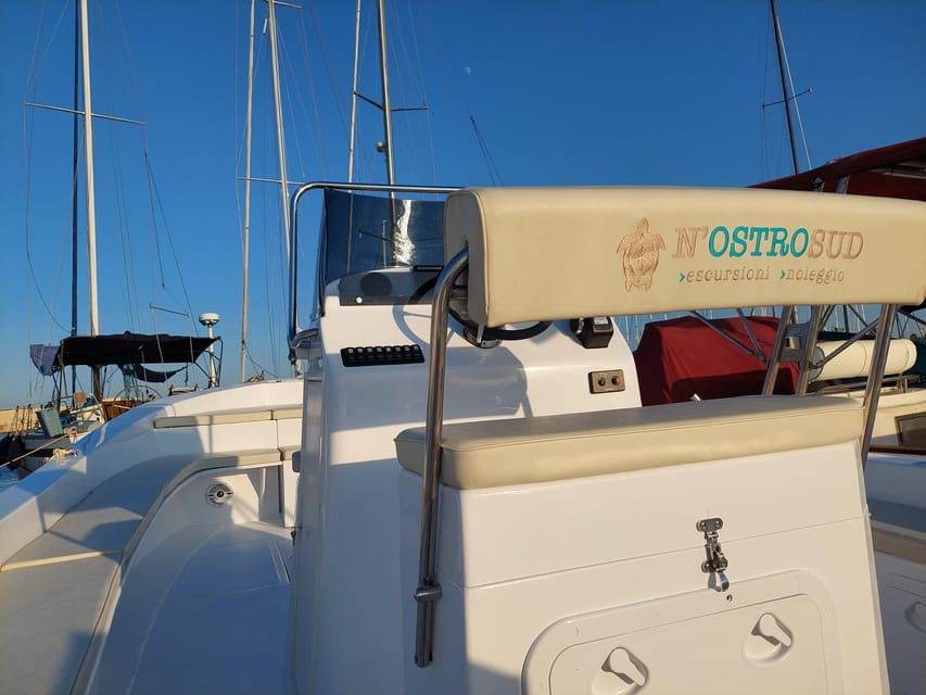 Marzamemi- Vendicari- Portopalo: Boat Tour With Aperitif - Scenic Views During the Tour