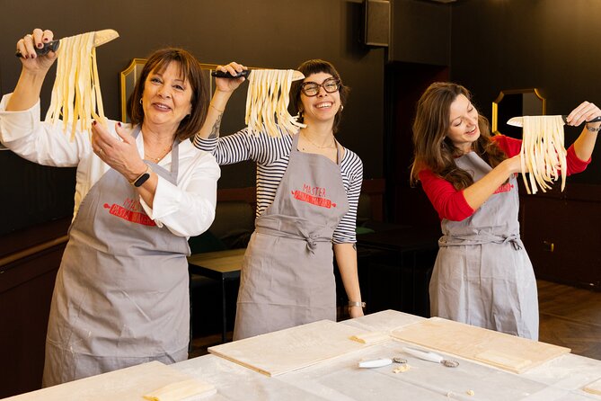Masterclass: Spritz and Pasta Making Workshop in Rome - Hands-On Pasta Making