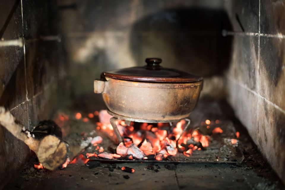 Matera: Authentic Cooking Class at a Locals Home - Tasting Local Specialties