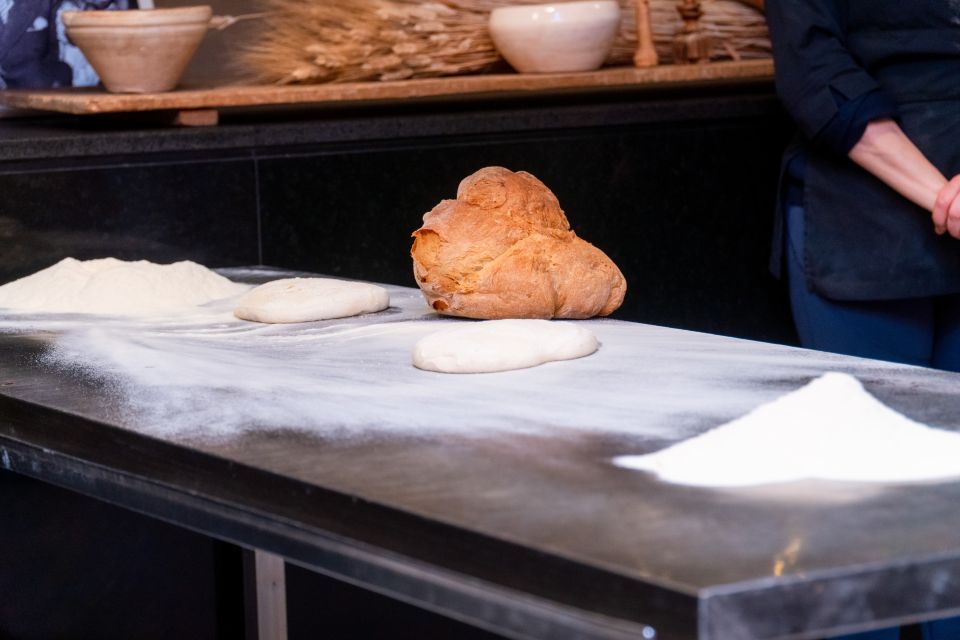 Matera: Breadmaking Workshop in a Local Bakery - Workshop Details