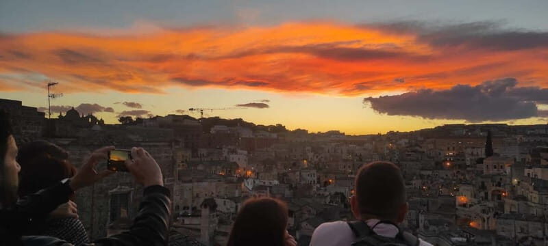Matera by Night lingua italiana.Casa Grotta e Chiesa incluse - Key Points