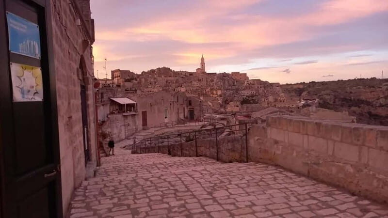 Matera by Night lingua italiana.Casa Grotta e Chiesa incluse - An In-Depth Look at the Matera by Night Experience