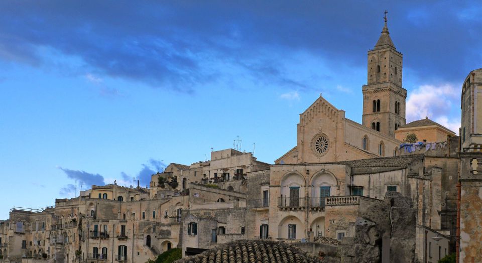 Matera: Sassi, Rock Churches, and City Ramparts Tour - Capturing the Atmosphere