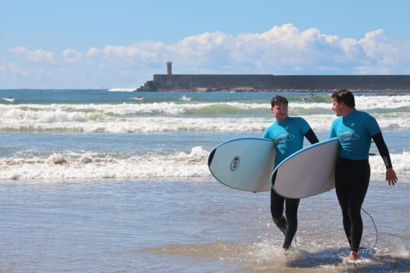Matosinhos: Surfing Lesson with Equipment - The Experience in Detail