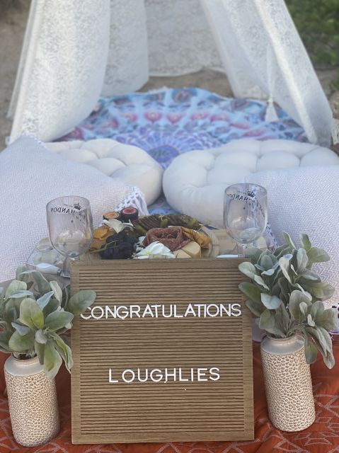 Maui: Charcuterie Board & Sunset at Hidden Beach With Photos - Capturing the Romantic Sunset