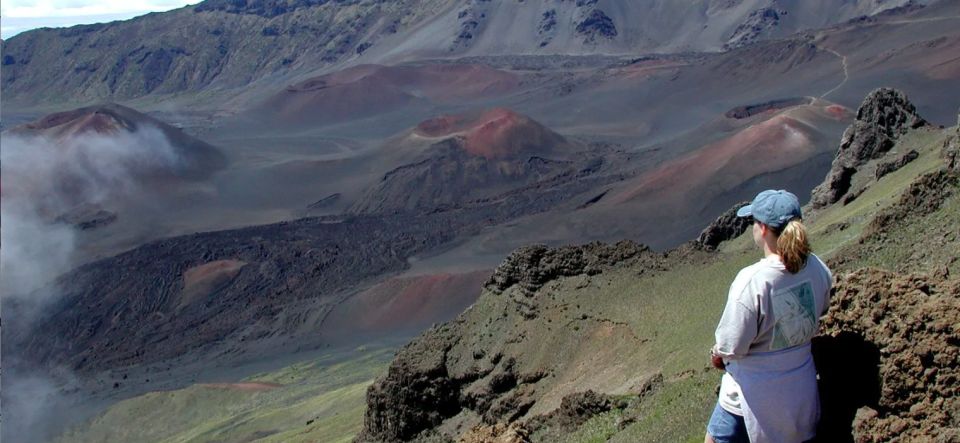 Maui: Guided Hike of Haleakala Crater With Lunch - Highlights of the Guided Tour