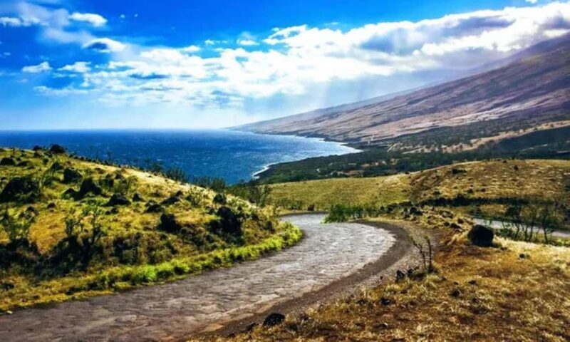 Maui: North Shore and Hana Highway Tour with Breakfast - Key Points