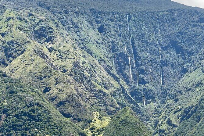 Maui-PRIVATE-Air Tour: SKY-ROAD to HANA: Lava Flows, Waterfalls! - FAQ