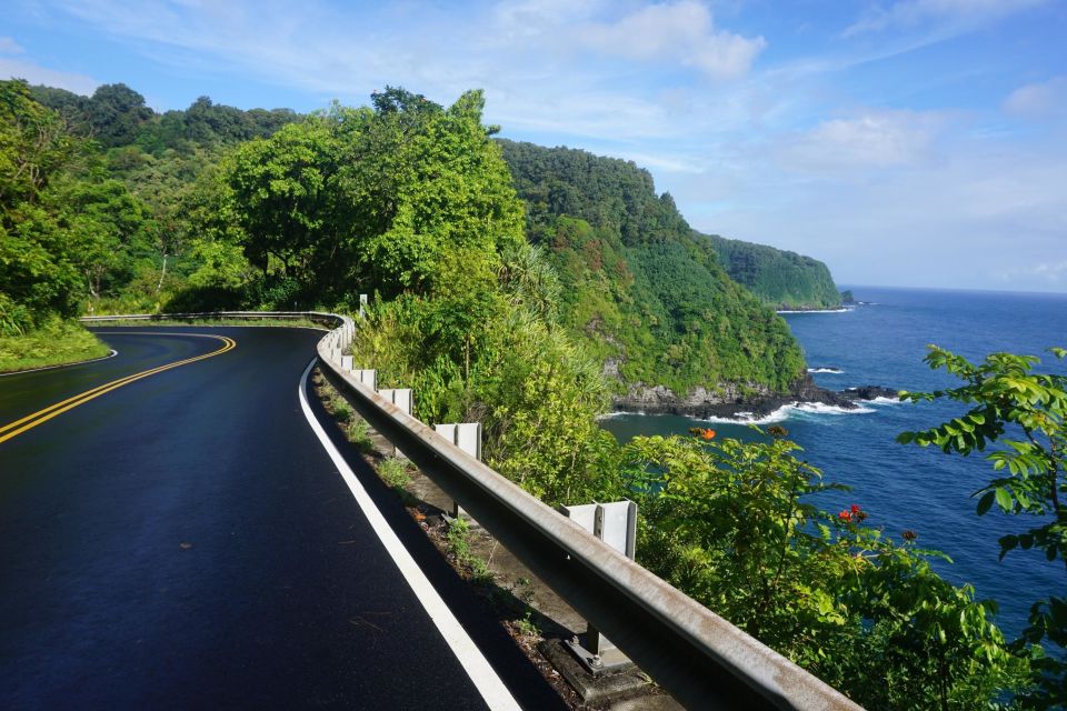 Maui: Private Road to Hana Full Loop Guided Tour - Local Cuisine at Nahiku