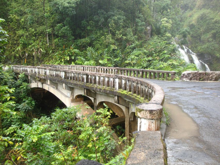 Maui: Road to Hana Waterfalls Tour With Lunch - Exploring Local Landmarks