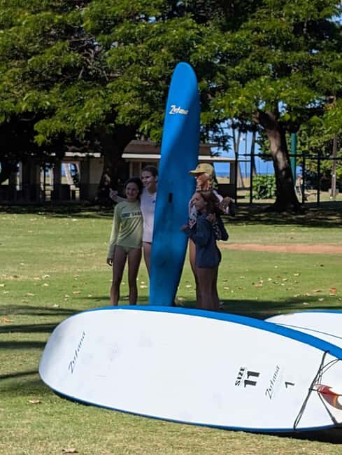 Maui: Surfing Lesson for everyone ; pure fun! - The Experience and Authenticity