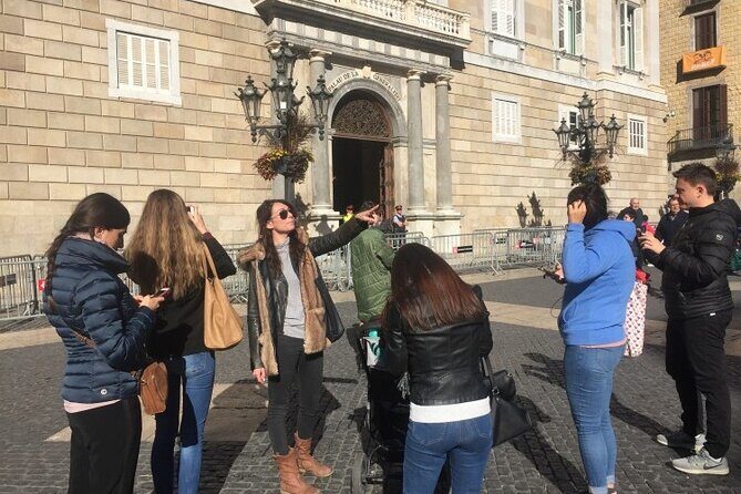 Max 6 People Full-Day Tour Barcelona, Sagrada Familia, Parc Guell - FAQ