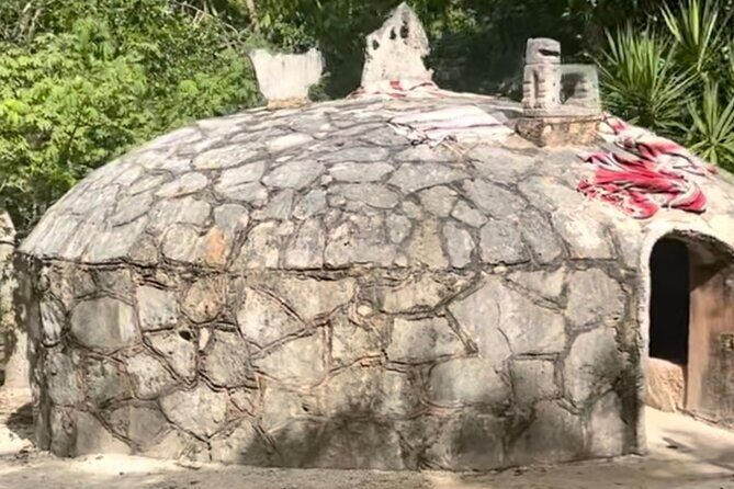 Mayan experience with temazcal and fresh local food - The Community of Tres Reyes