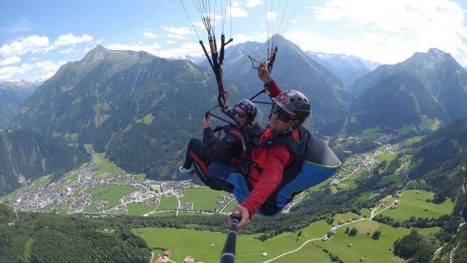 Mayrhofen: a High-Flying Experience Over the Mountains of Mayrhofen - Additional Tips for Participants