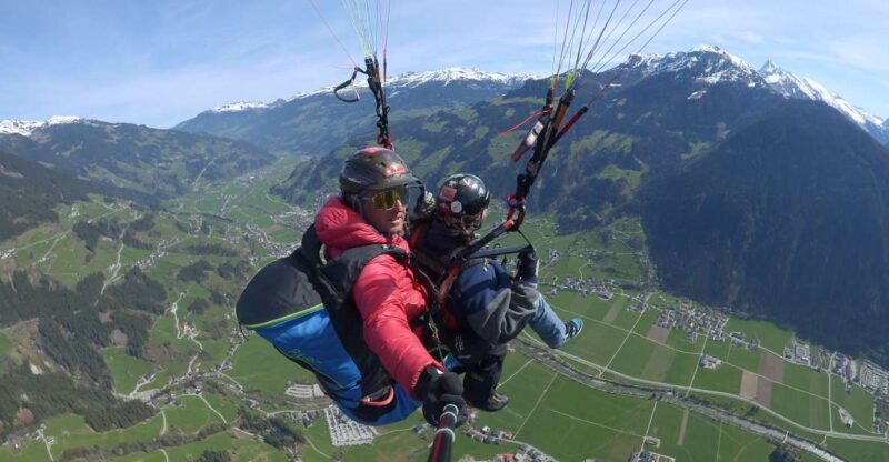 Mayrhofen: Paragliding Adventure With Soaring Views - Key Points