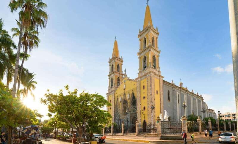 Mazatlan: Old Town Sightseeing and Golden Zone Private - A Closer Look at the Tour