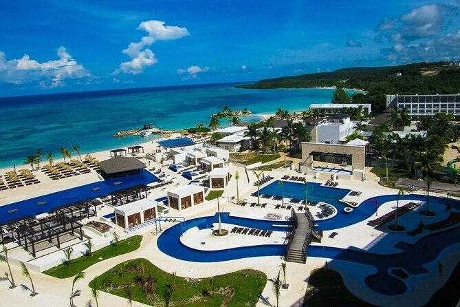 MBJ Airport Taxi to Royalton Blue Waters - Key Points