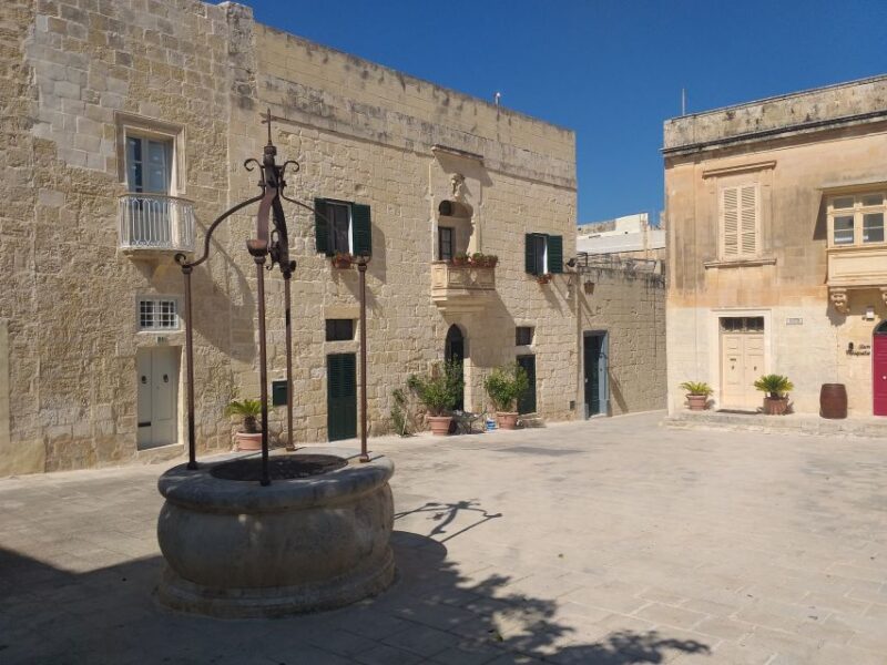 Mdina and Rabat: Guided City Walking Tour - Exploring Mdinas Architecture