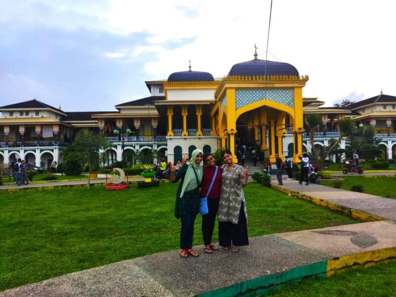 Medan: 4 Days 3 Nights Lake Toba Tour Package Include Hotels - Good To Know