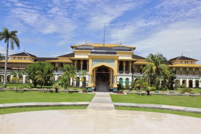 MEDAN : PRIVATE CAR DRIVER FOR MEDAN EXCURSIONS - Additional Charges