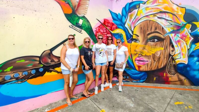 Medellin: Comuna 13 History & Graffiti Tour With Cable Car - The Evolution of Comuna 13