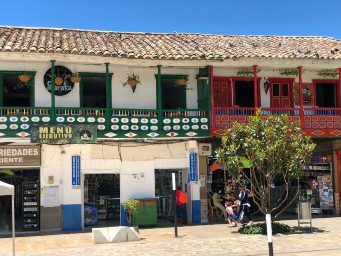 Medellín: Half-Day Private Colonial Towns Tour - Accessibility Information