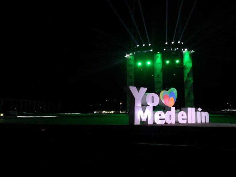 Medellín: Nightlife Tour - Booking and Cancellation Policy