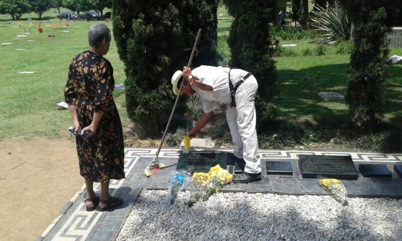 Medellín: Pablo Escobar Jail Private Tour - Tour Experience Highlights