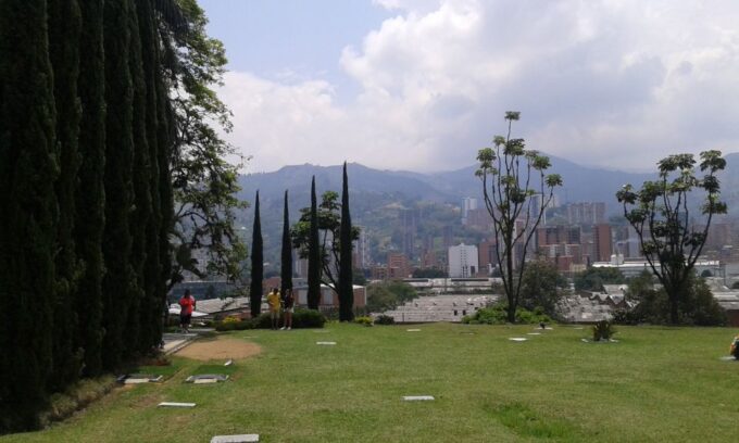 Medellín: Pablo Escobar Jail Private Tour - Additional Tour Options