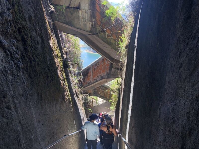 Medellín: Private Guatapé With Peñol Tickets and Boat Ride - What to Expect
