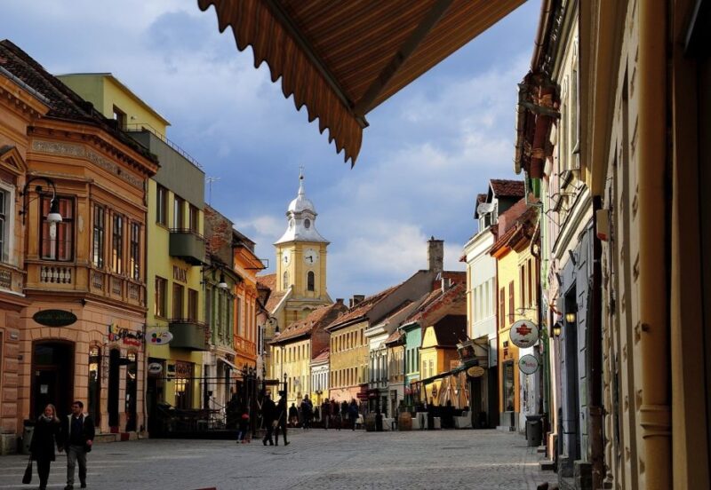 Medieval City of Brasov: 2-Day Tour From Bucharest - Exploring Brasov