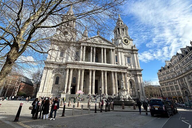 Medieval London Walking Tour Oxford PhD Historian Guide - Temple Church: Crusader Secrets
