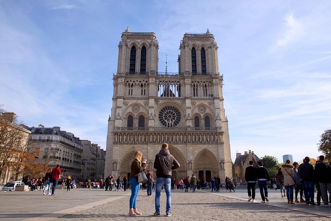 Medieval Quarter Tour With Sainte-Chapelle & Notre-Dame - Highlights