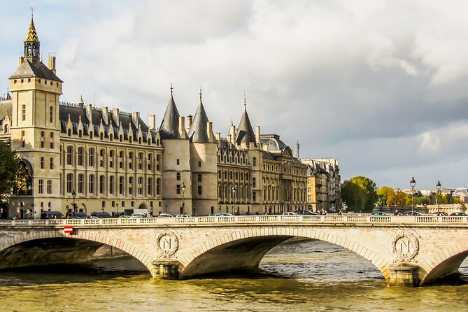 Medieval Quarter Tour With Sainte-Chapelle & Notre-Dame - Additional Information