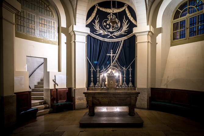 Medieval Quarter Tour With Sainte-Chapelle & Notre-Dame - Exploring Île De La Cité