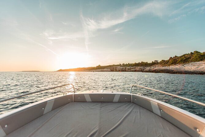 Medulin: Private Sunset Boat Cruise with Wine Tasting - Setting the Scene: What to Expect