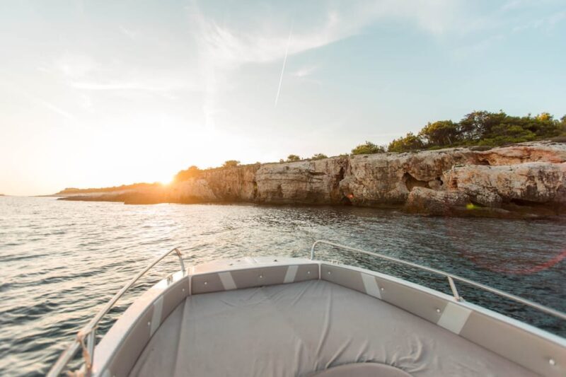 Medulin: Sunset on Speedboat with Lighthouse and Wine - FAQ