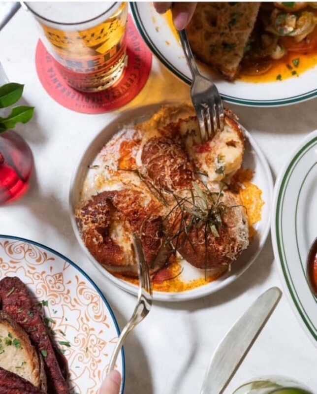 Melbourne: Bottomless Sangria & Tapas on Degraves Street - Key Points