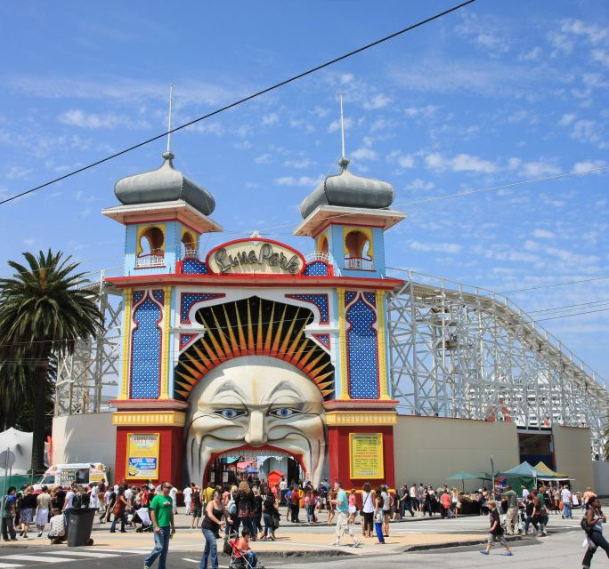 Melbourne: City and Suburbs Highlights Bus and Walk Tour - Key Points