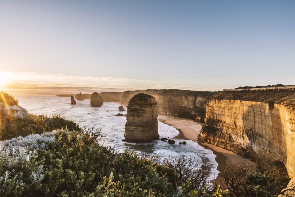Melbourne: Great Ocean Road Sightseeing Day Tour - Description